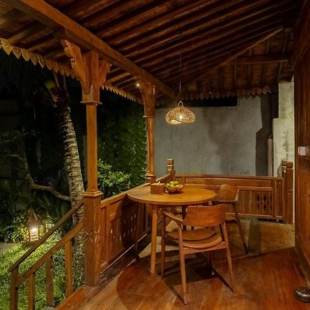 Bubu Mesari Ubud Villa Exterior photo